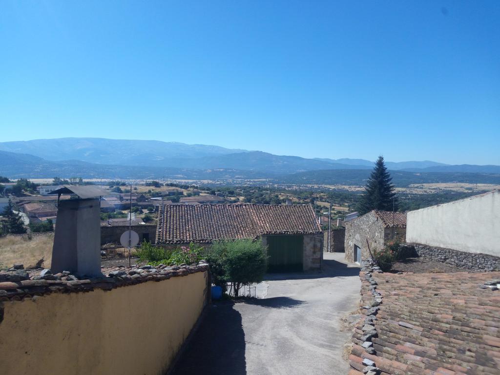 Casa Rural El Carrascal Valdefuentes de Sangusín 外观 照片